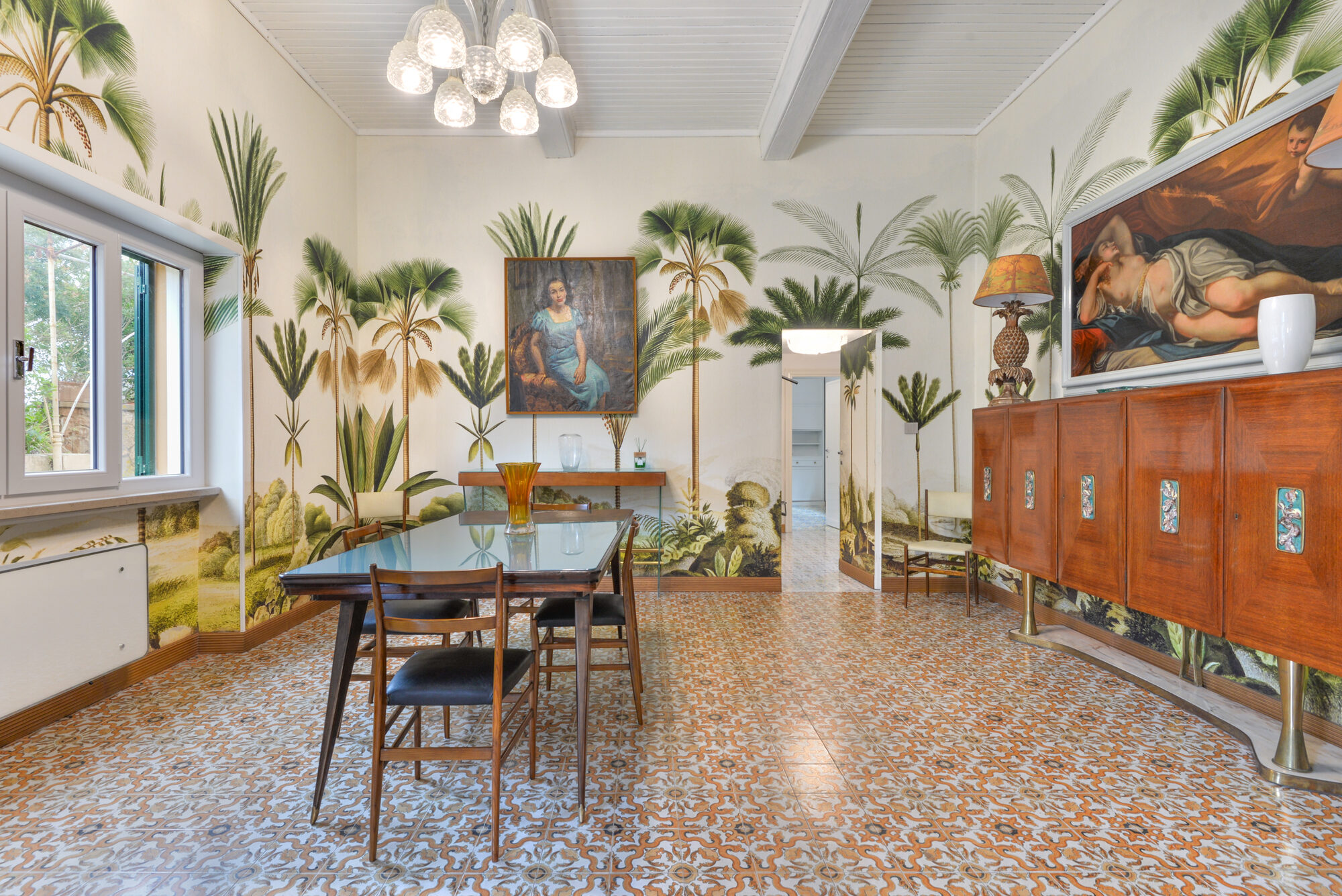 Cucina in giallo breccia di Siena